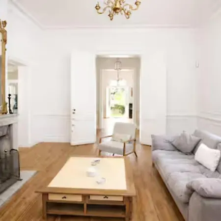 Villa Familiale Renovee A Avec 6 Ch, 4 Sdb, Entre 8 A 10 Pers Arcachon