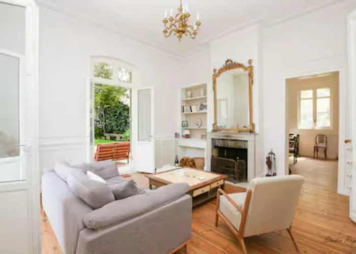 Familiale Renovee A Avec 6 Ch, 4 Sdb, Entre 8 A 10 Pers * Arcachon