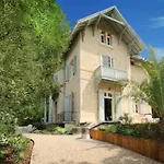 Familiale Renovee A Avec 6 Ch, 4 Sdb, Entre 8 A 10 Pers Arcachon