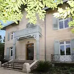 Villa Familiale Renovee A Avec 6 Ch, 4 Sdb, Entre 8 A 10 Pers Arcachon