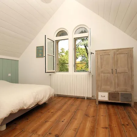 Familiale Renovee A Avec 6 Ch, 4 Sdb, Entre 8 A 10 Pers * Аркашон