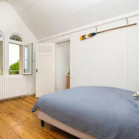 Familiale Renovee A Avec 6 Ch, 4 Sdb, Entre 8 A 10 Pers * Аркашон