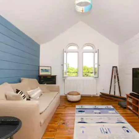 Вилла Familiale Renovee A Avec 6 Ch, 4 Sdb, Entre 8 A 10 Pers