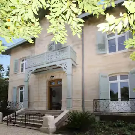 Вилла Familiale Renovee A Avec 6 Ch, 4 Sdb, Entre 8 A 10 Pers Аркашон