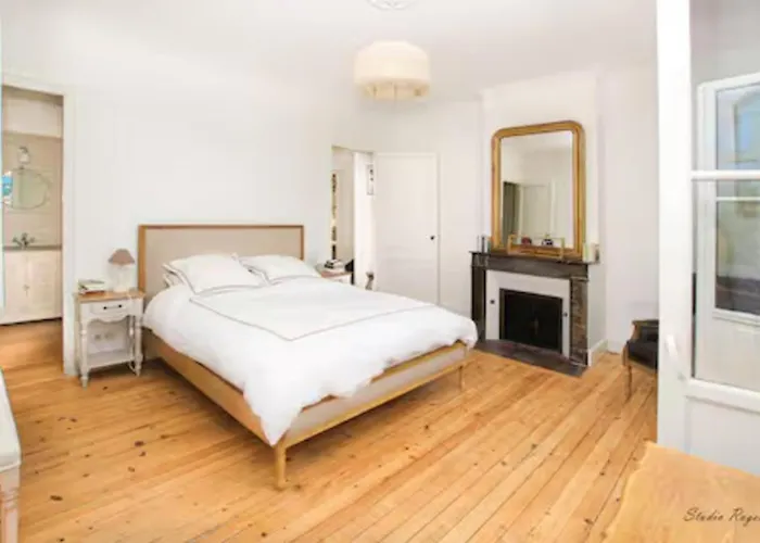 Familiale Renovee A Avec 6 Ch, 4 Sdb, Entre 8 A 10 Pers * Arcachon